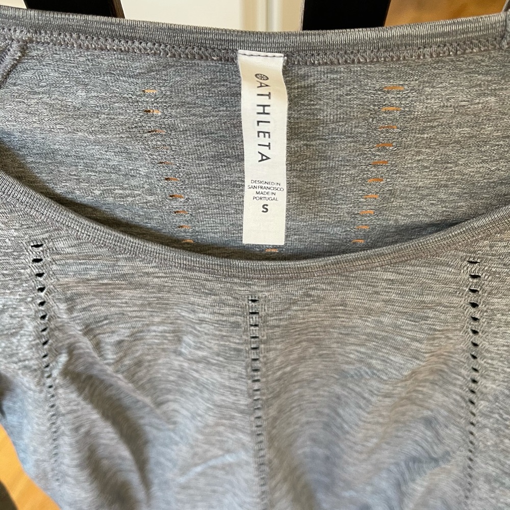 Athleta long sleeve top xs